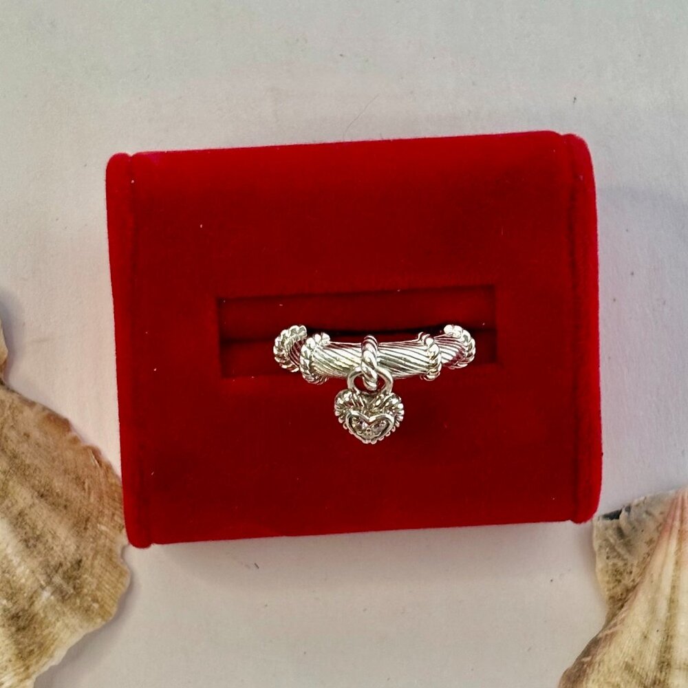 Judith Ripka silver 925 vintage pre-own CZ Love heart band size7 1/2